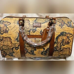 Patricia Nash 12 in Avola Rolling Duffel